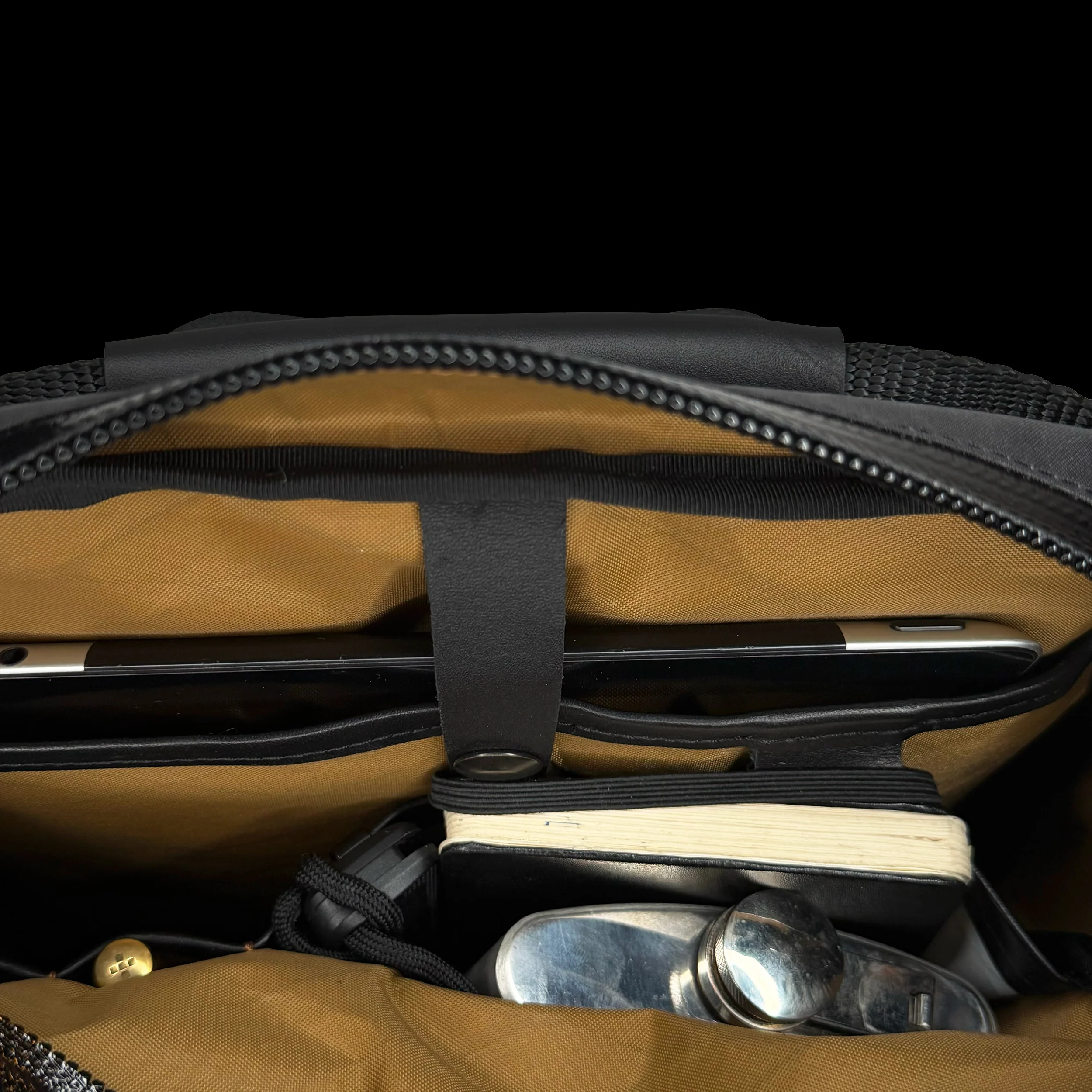 Defender DayTripper / INVERTED Black Dyneema® x Coyote X-Pac™ Lining / Last 1 - Image 4