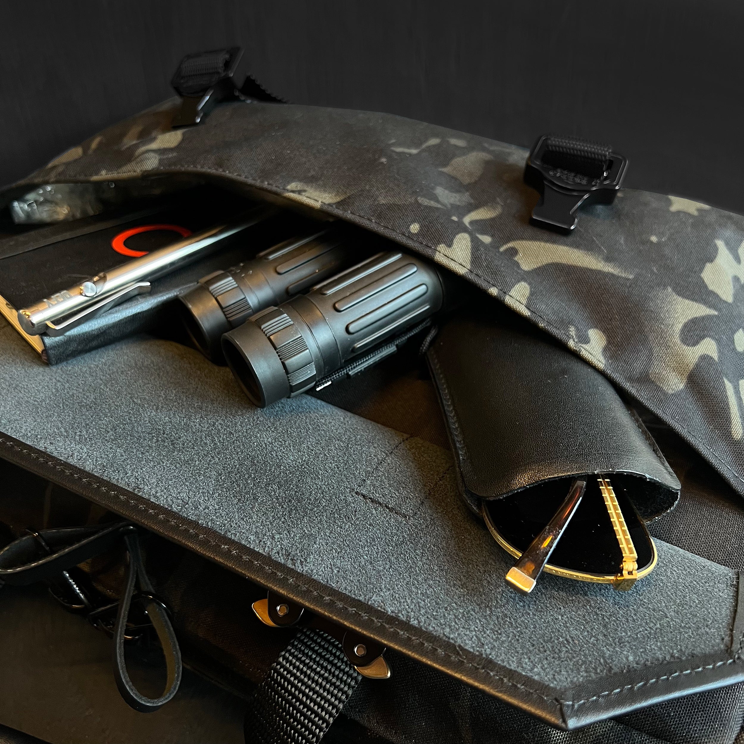 Defender Rogue Camo MultiCam Black™ CORDURA® x Coyote X-Pac™ - Image 9