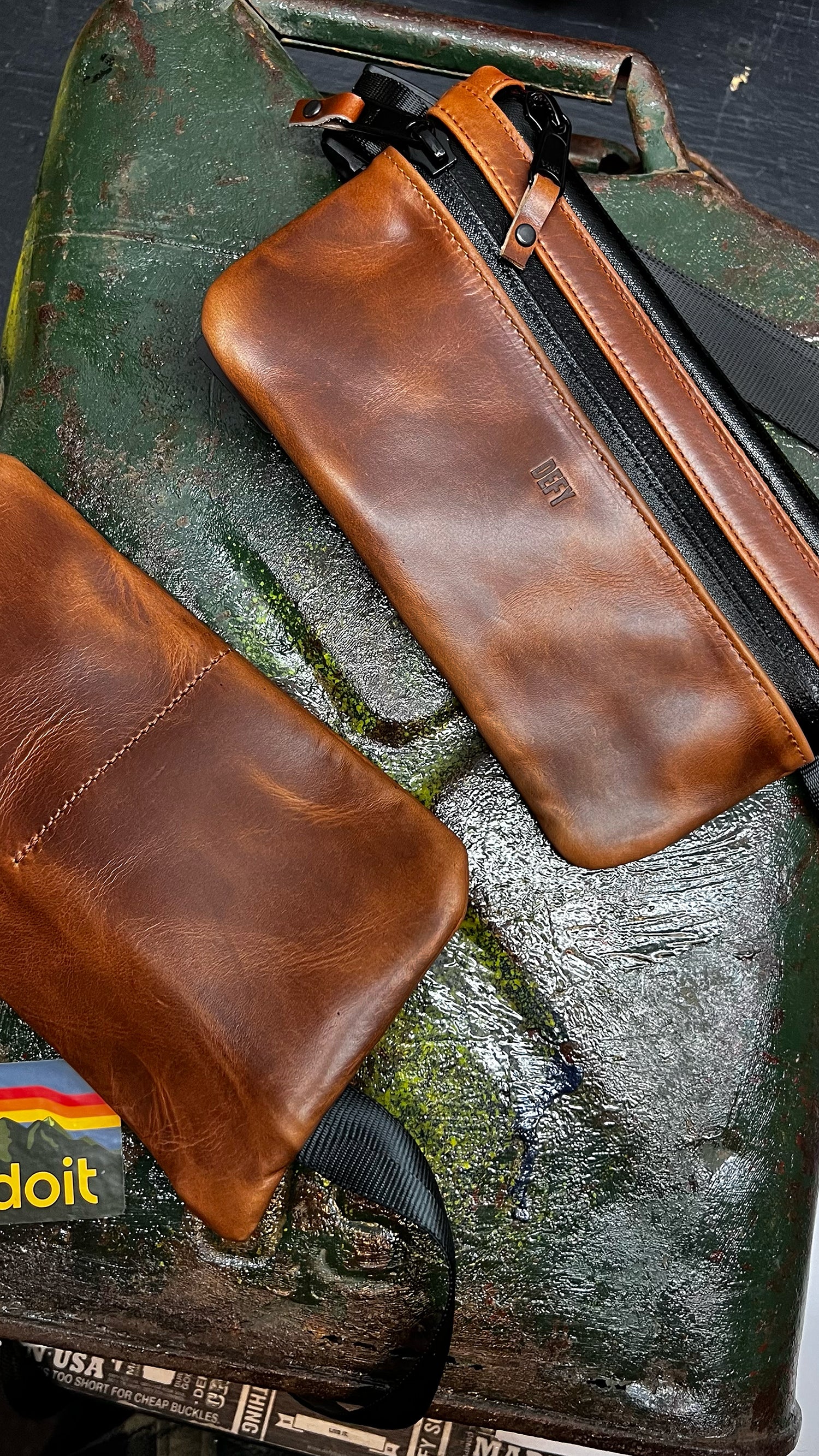 Nefarious 'Naked' Edition / Horween Cavalier Whiskey Leather - Image 4