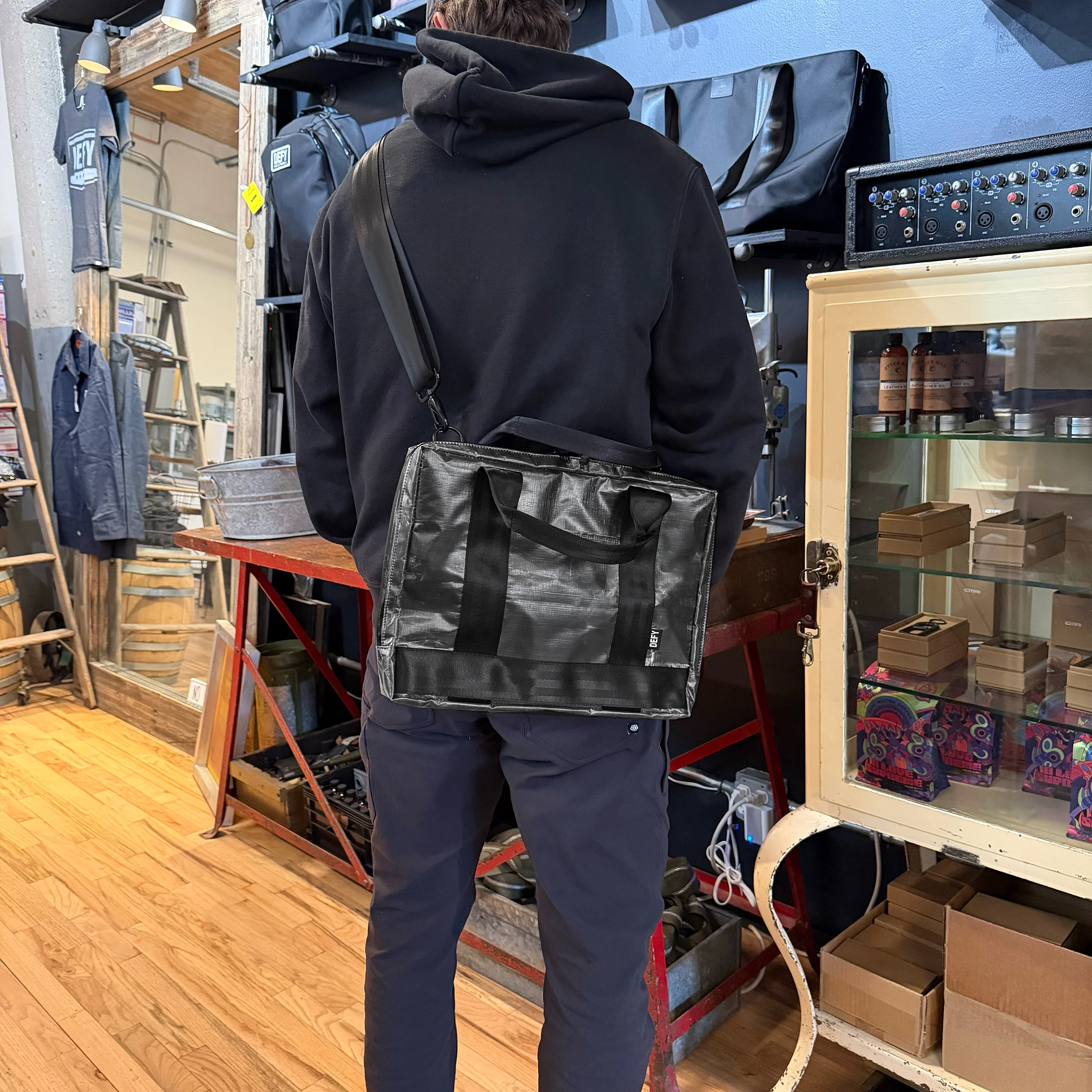 Slim Black Dyneema® x 'Redrum' X-Pac™ Briefcase / Limited Quantity - Image 3